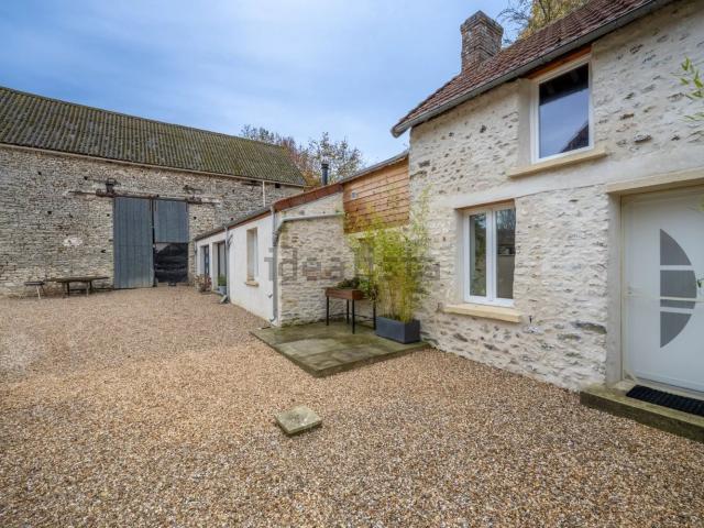 Maison, Cravent
