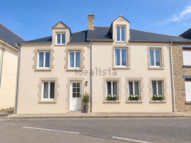 Maison, Crédin