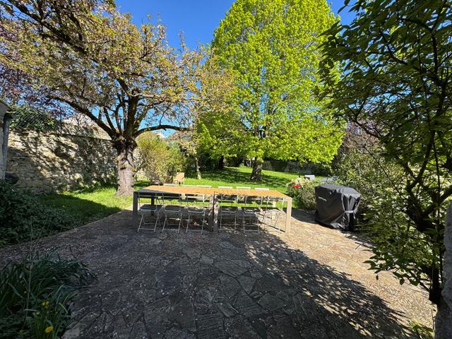 Maison Crespieres 9 pièce s 333.39 m2