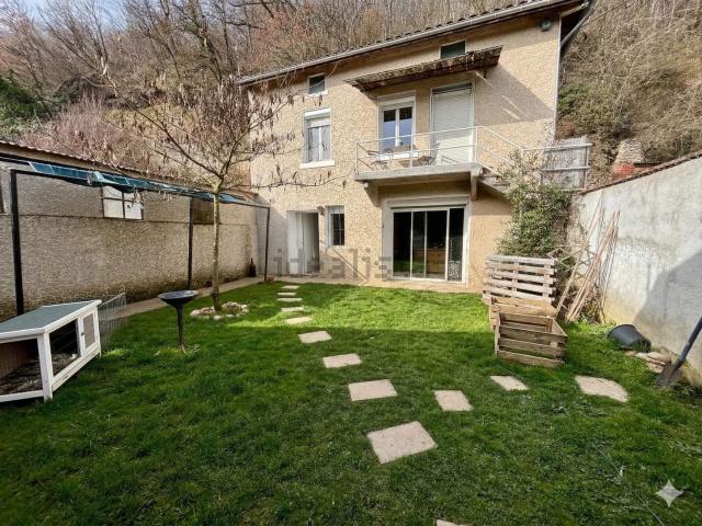 Maison, Crépol