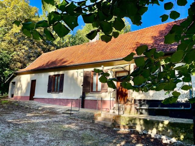 Maison, Créquy