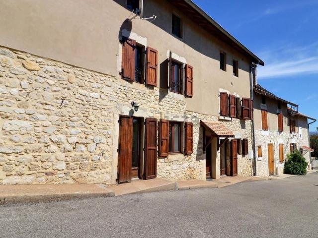 Maison, Creys Mépieu