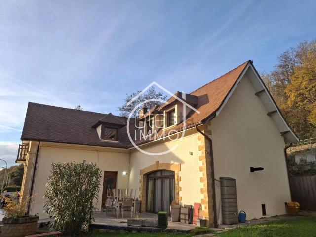 Maison, Creysse