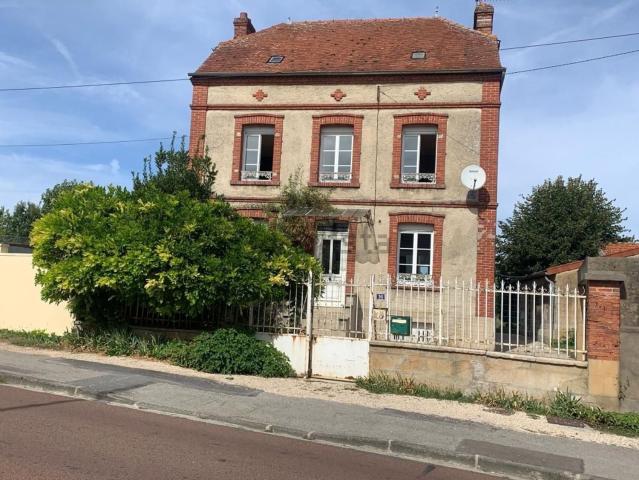 Maison, Crézancy