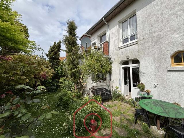 MAISON CRIEL SUR MER