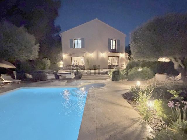 Maison, Crillon le Brave
