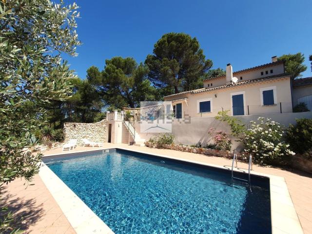 Maison, Crillon le Brave