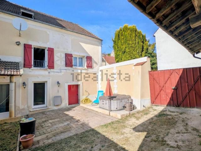 Maison, Crouttes sur Marne