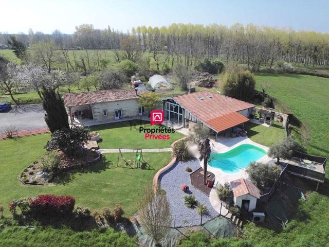Maison, Cudos