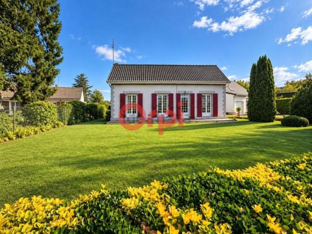 Maison, Curlu