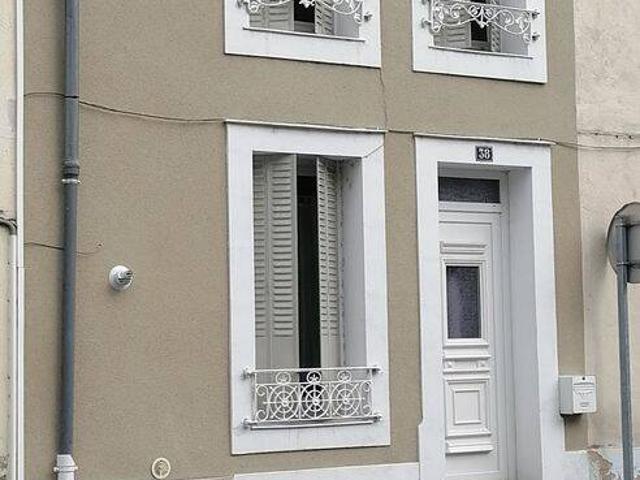 Maison Cusset proche Vichy jardin garage