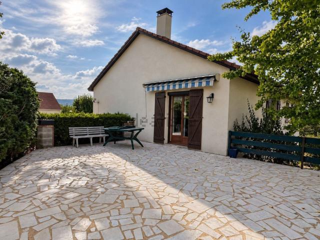 Maison, Custines