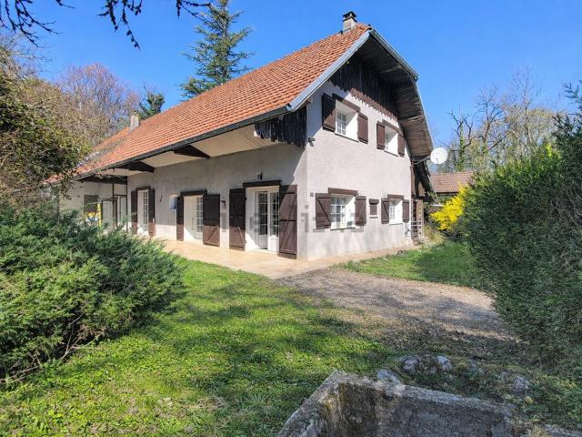 Maison, Cusy
