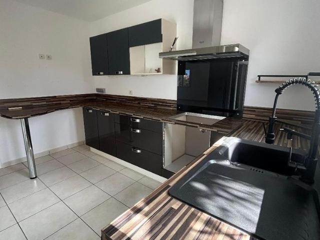 Maison à TOREILLES – 1670.0€/mois