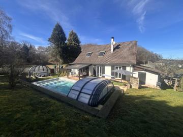 Maison à Ussel en CORREZE