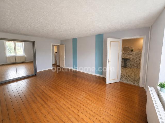 Maison à vendre 3 chambres et jardin à ROMAGNE SOUS MONTFAUCON 55