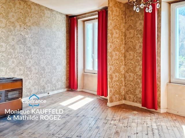 Immeuble 2 appartements T3/T5 à Olliergues