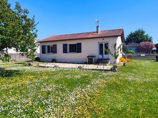 Maison à vendre 3 pièces, Saint Germain de Lusignan proche J. 73m² Jonzac