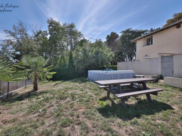 Maison à vendre 3 pièces proche de NEUVILLE LES DAMES 01