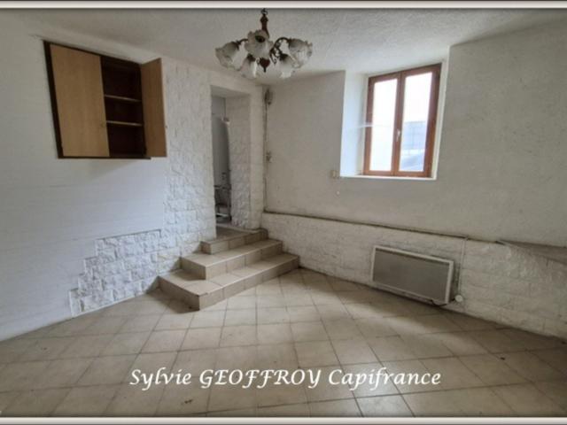 Maison à vendre 3 pièces VINCEY 88