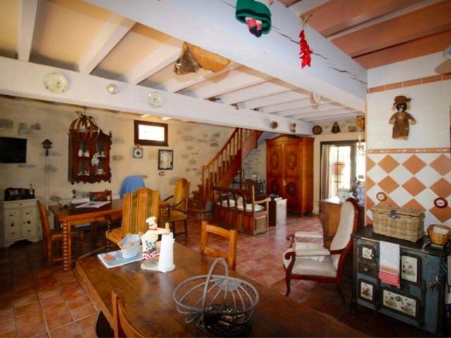 Maison À Vendre 152m² Belcastel et Buc