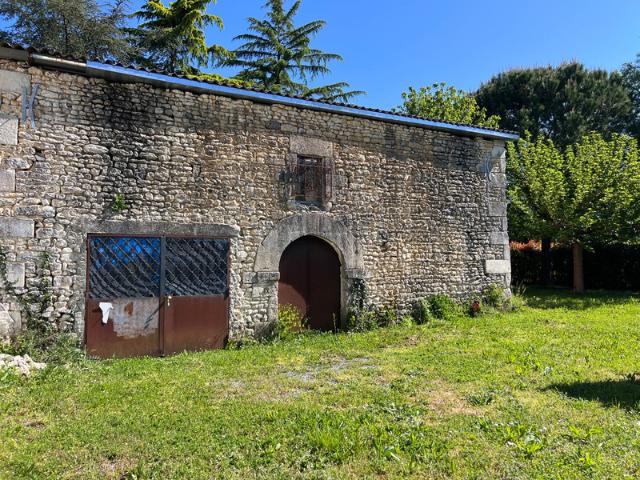 Maison à vendre 1 pièces CHERAC 17