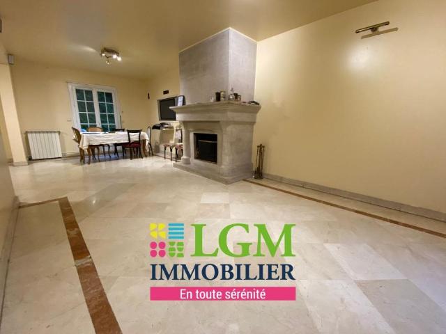 Maison À Vendre 210m² Sarcelles