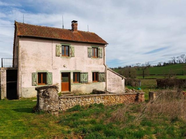 Maison à vendre 2 3 pièces SAINT LAURENT EN BRIONNAIS 71, 5 mn la CLAYETTE, 1h40 de Lyon