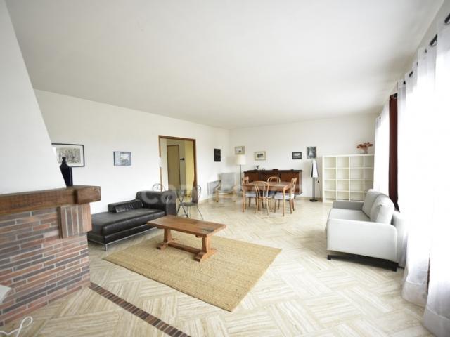 Maison atypique au calme, proche de Bonnières sur Seine 78270