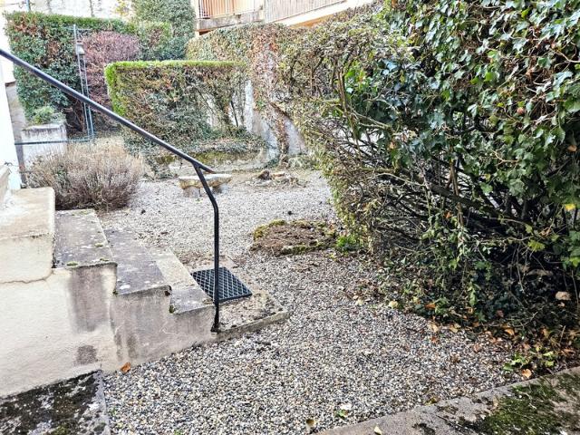 Maison à vendre 7 pièces 180 m² Extérieurs 2 garages à VERTAIZON 63