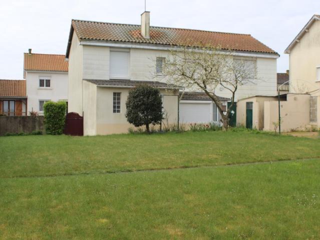 Maison à vendre 7 pièces LA SALLE ET CHAPELLE AUBRY 49