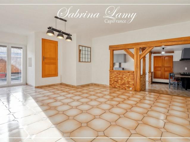 Maison à vendre 7 pièces LE MESNIL SUR OGER 51 149m² Cour Dépendance