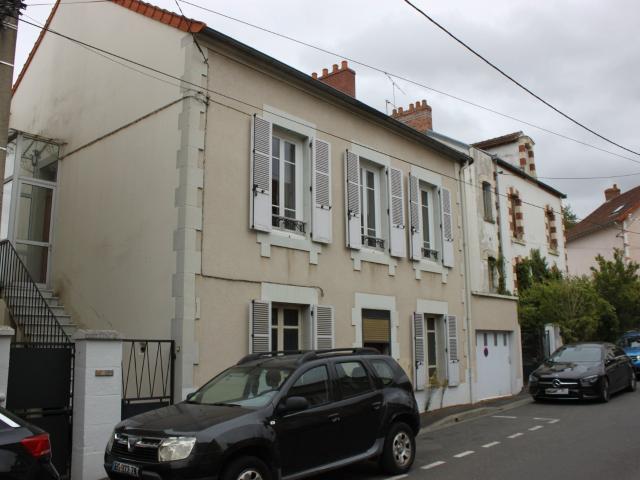 Maison à vendre 7 pièces MONTLUCON 03 95m² Montluçon