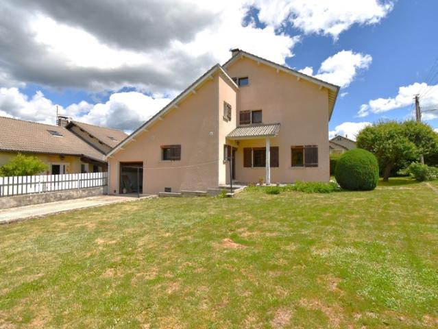 Maison à vendre 7 pièces SAINT AGREVE 07