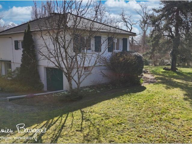 Propriété de caractère sur parcelle arborée de 2006 m² – Saint Genis Pouilly