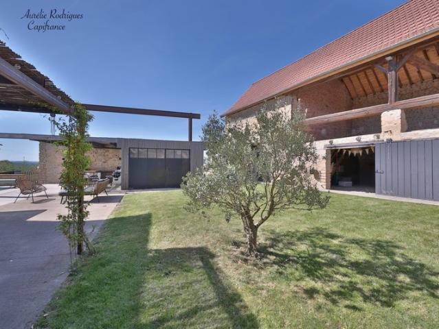 Maison à vendre 7 pièces SAINT MARTIN BELLE ROCHE 71
