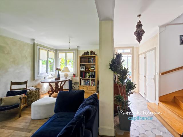 Maison à vendre 7 pièces P7 FONTENAY LE FLEURY 78