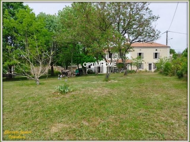 Maison à vendre 7 pièces Proche de AUBETERRE SUR DRONNE 24 224m² Aubeterre sur Dronne