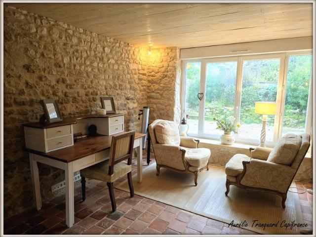 Maison à vendre 4 pièces ANTEZANT LA CHAPELLE 17 LONGERE/ maison charentaise avec dépendances