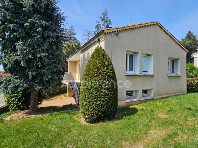 Maison à vendre 4 pièces avec jardin et garage PANISSIERES 42