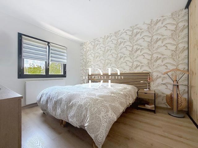 Maison à vendre 4 pièces de 130 m2 Cranves Sales 74