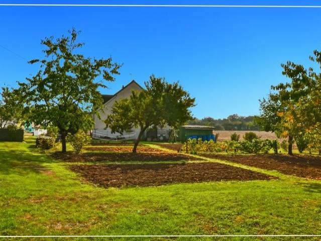 Maison à vendre 4 pièces INEUIL 18 Pavillon 95 m² – 4 pièc. 102m² Ineuil