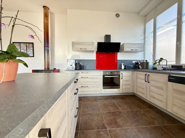 Maison à vendre 4 pièces LE CHAMBON FEUGEROLLES 42 La Cotatay