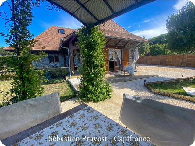 Maison à vendre 4 pièces PROCHE SAINT PARDOUX LA RIVIERE 24, 100m2 hab terrain 2600m2 env dont 1320 avec Cu, 2 chambres