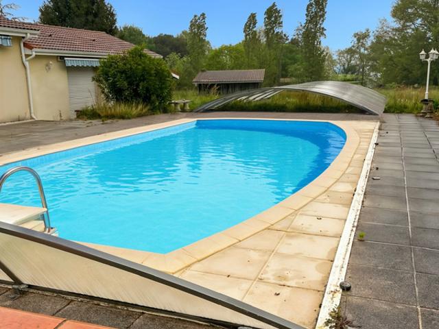 Maison à vendre 5 pièces CASTELNAU MAGNOAC 65 142 m2 avec piscine 4263 m2 de terrain