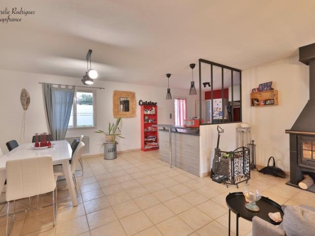 Maison à vendre 5 pièces BOZ 01