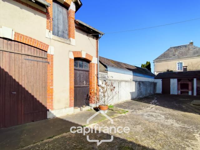 Maison à vendre 5 pièces BESSE SUR BRAYE 72 terrain de 439 m²