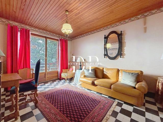 Maison à vendre 5 pièces de 137 m2, terrain d'env. 1000 m2 LUCINGES 74