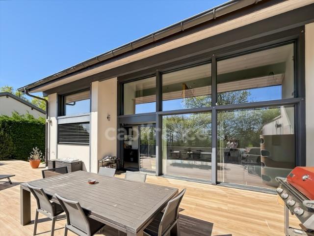 Maison à vendre 5 pièces ECHENEVEX 01