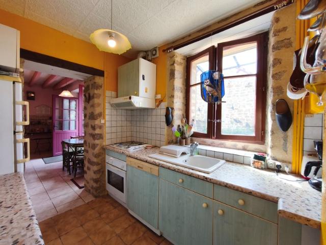 Maison à vendre 5 pièces LA CHAPELLE BALOUE 23 proche de A20 Limoges Paris